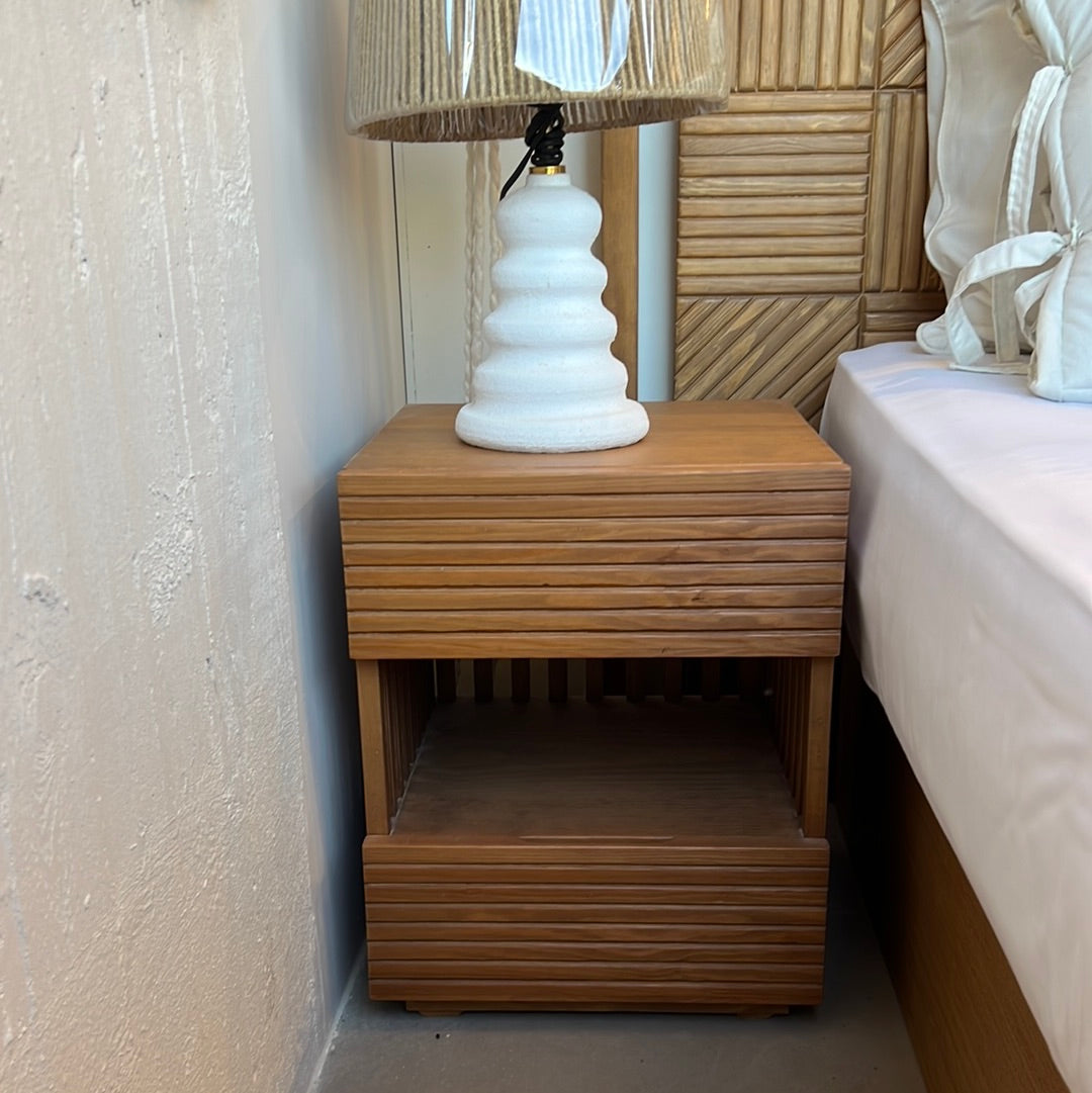 Clay Commode