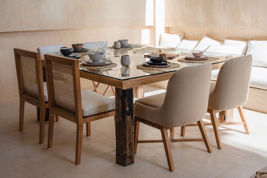 Tcssik Dining table