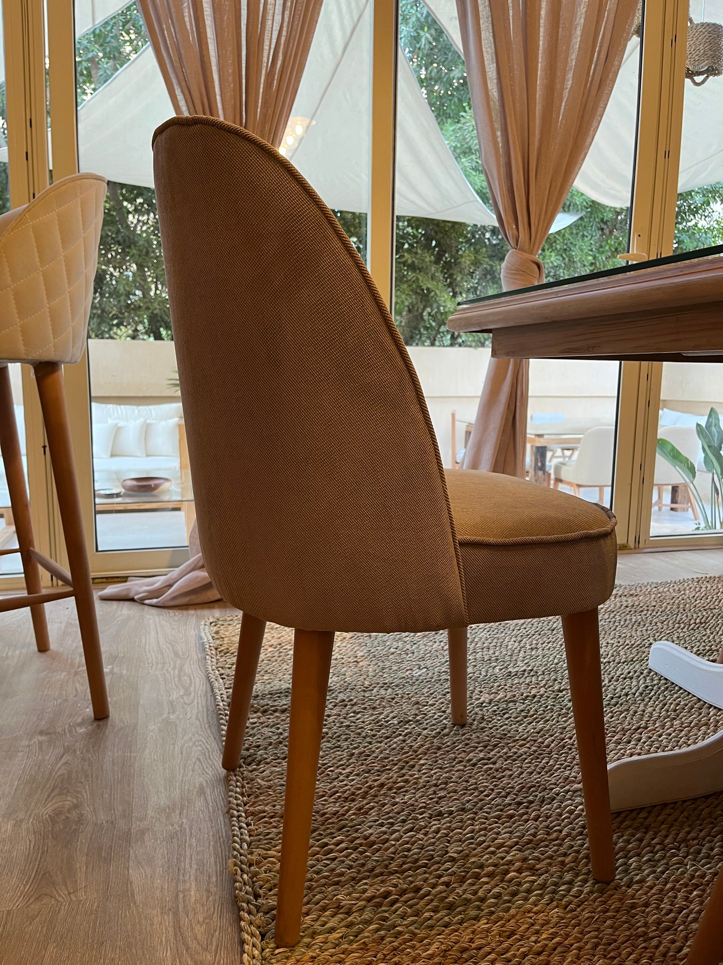 Ber Dining Chair