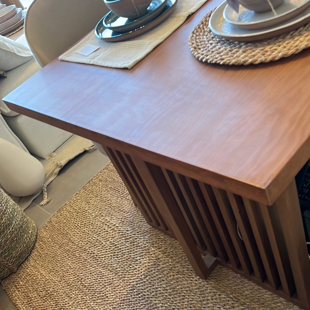 Sahara Dining Table